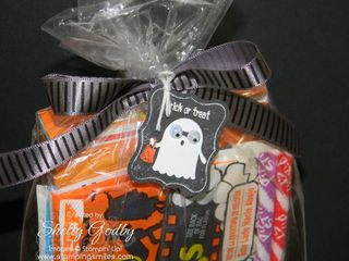 Tricky_Treats_goodie_bag_close_up Tricky_Treats_goodie_bag_close_up